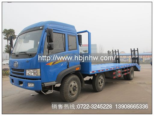 解放小三軸平板運輸車(chē)銷(xiāo)售熱線(xiàn):13908665336